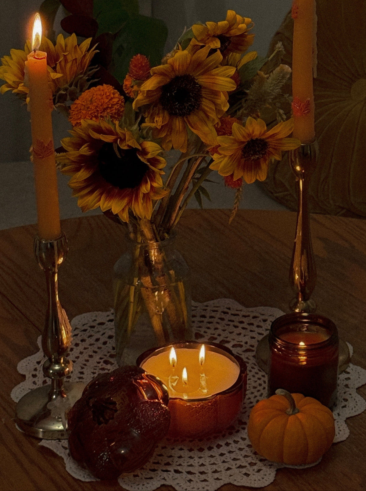 Falloween Candle Pour Night @Femme Fatale DC